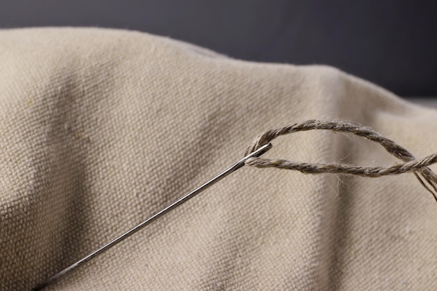 Zbliżenie na haft - nici i tkanina